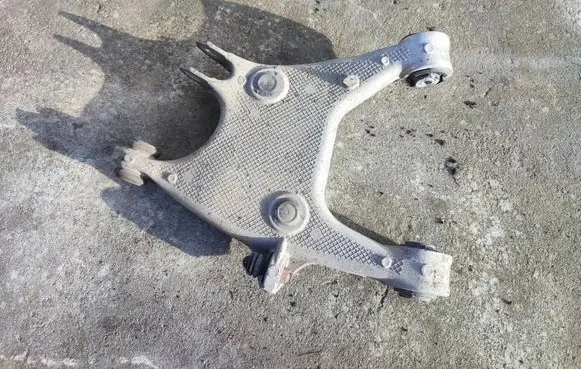 Rear upper control arm/wishbone