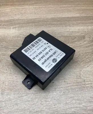 Mercedes-Benz E W210 Light module LCM A2108206426 5LA007508