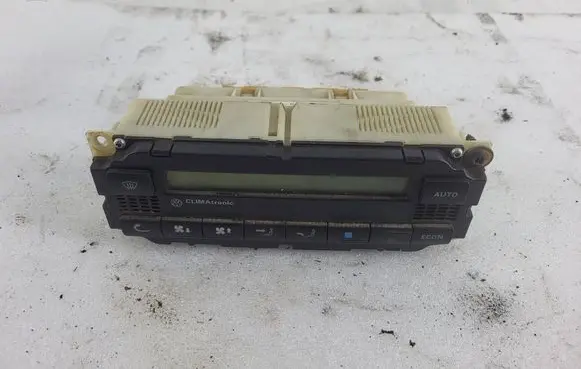Volkswagen PASSAT B5.5 Climate control unit 5HB00761700 1J1907044