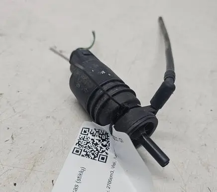 Audi A6 S6 C5 4B Windscreen/windshield washer pump