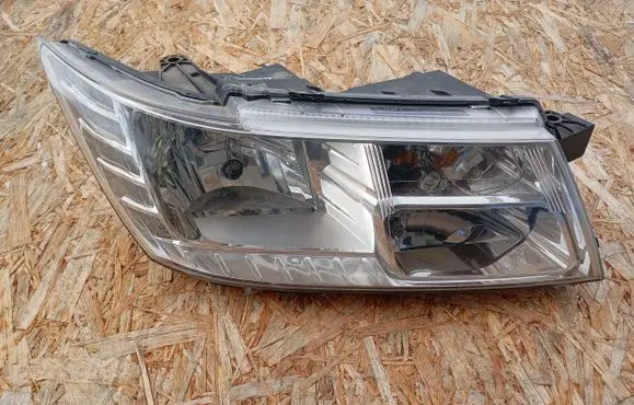 Fiat Freemont Headlight/headlamp 05067788AC 5067788AC