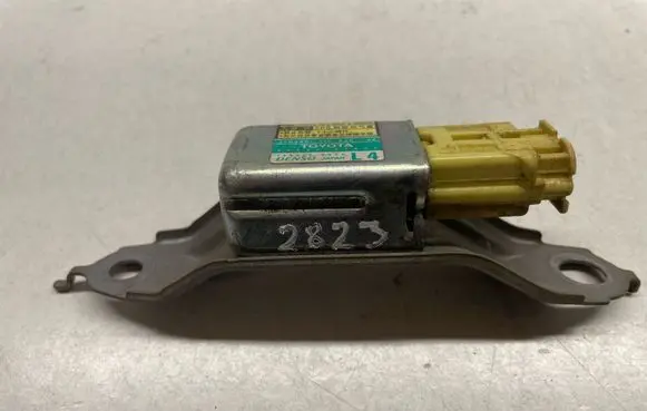 Toyota Prius (XW20) Airbag deployment crash/impact sensor 8983447020