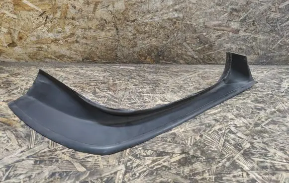BMW 7 F01 F02 F03 F04 Rear/tail light trim molding 20409410 51497186528 7186528