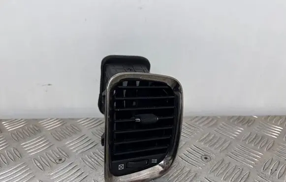 Dashboard side air vent grill/cover trim