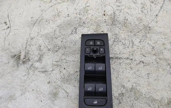 Volvo XC40 Electric window control switch 32256757 AJ2A6