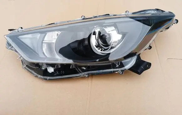 Toyota Yaris XP210 Headlight/headlamp