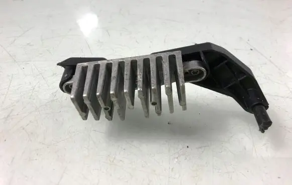 BMW 2 F46 LED ballast control module 6002TZ0120