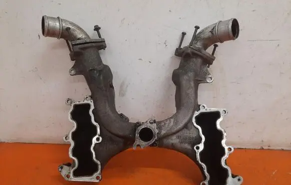 Audi Q7 4L Intake manifold 057145770J