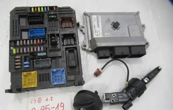 Citroen C3 Engine ECU kit and lock set 9817335080