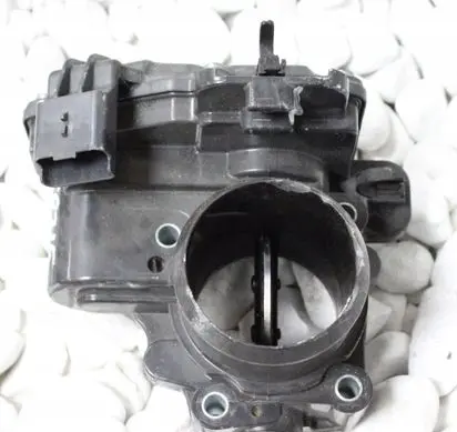 Ford Kuga II Throttle valve 9806625280