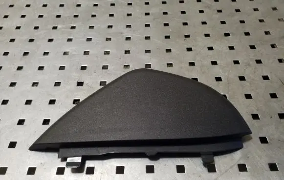 Dashboard side end trim