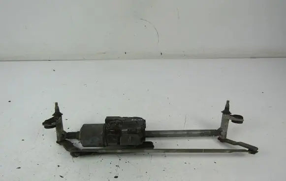 Skoda Octavia Mk2 (1Z) Front wiper linkage 