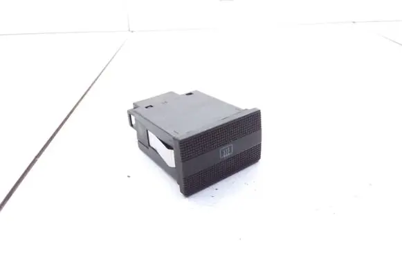 Volkswagen PASSAT B3 Windscreen/window heater switch 3A0959621