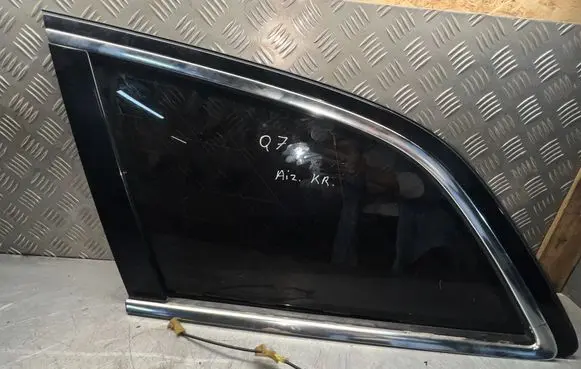 Audi Q7 4L Rear windscreen/windshield window 