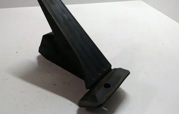 BMW 5 F10 F11 Accelerator throttle pedal 686078401