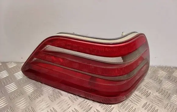 Mercedes-Benz S W140 Rear/tail lights 14087400