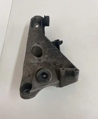 BMW X5 F15 Engine mounting bracket 67871110