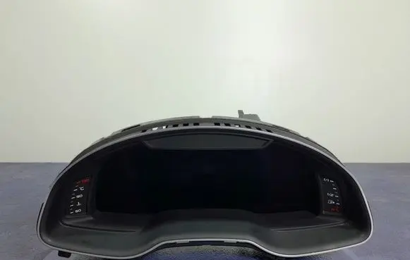 Audi Q7 4M Speedometer (instrument cluster) 4M0920790