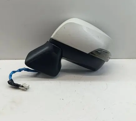 Subaru Outback (BS) Front door electric wing mirror 