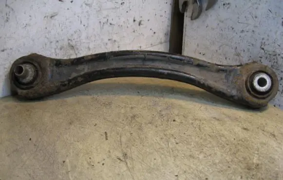 Mercedes-Benz 190 W201 Rear upper control arm/wishbone