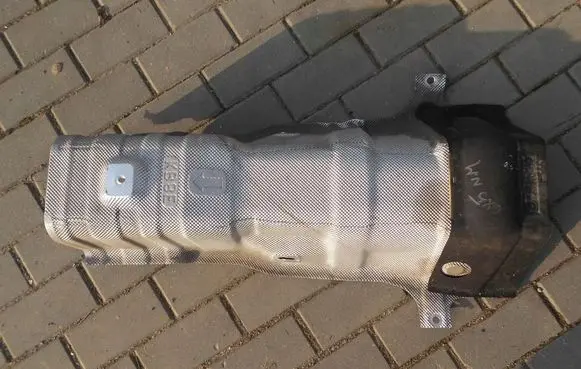 Mazda CX-5 II Exhaust heat shield 81639