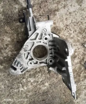KIA Sportage Fuel pump bracket 2107198324