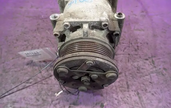 Ford Focus C-MAX Air conditioning (A/C) compressor (pump) YS4H19D629AB