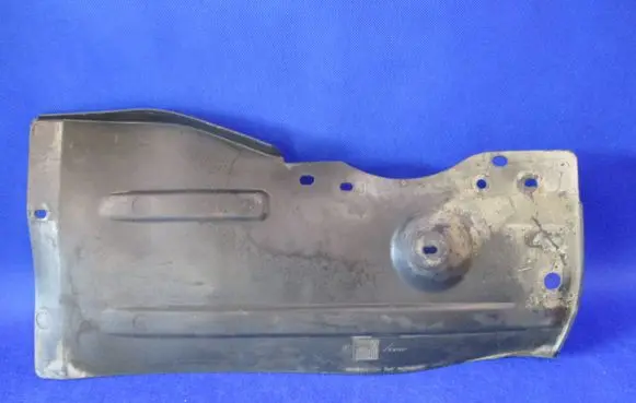 Opel Corsa E Engine splash shield/under tray 13432628