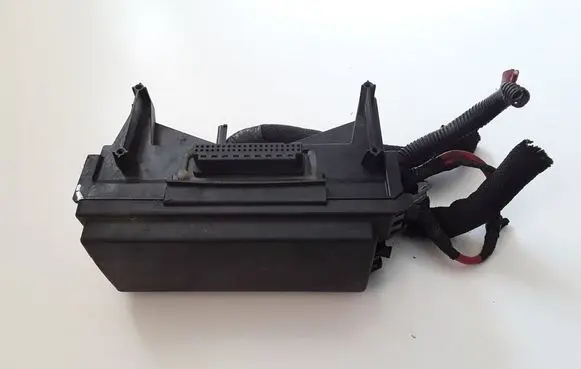 Jeep Grand Cherokee (WK) Fuse module 04692114AC
