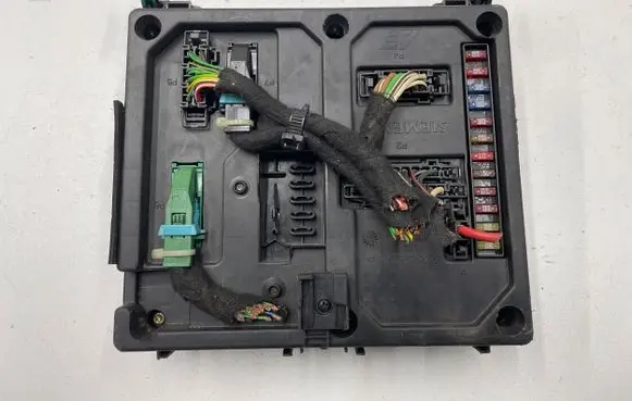 Seat Alhambra (Mk1) Comfort/convenience module S108151001