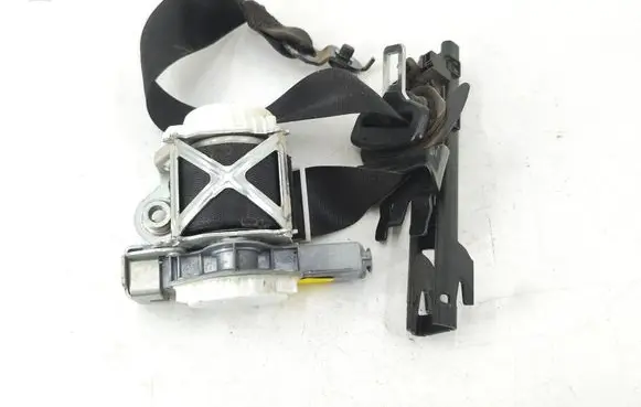 Mercedes-Benz C W204 Front seatbelt 34074000F A280312063 34054703