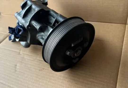 BMW X5 E70 Power steering pump 679646203 LH2114859 5002445