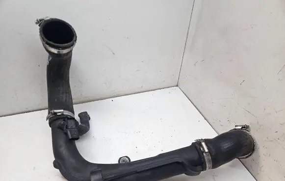 Intercooler hose/pipe