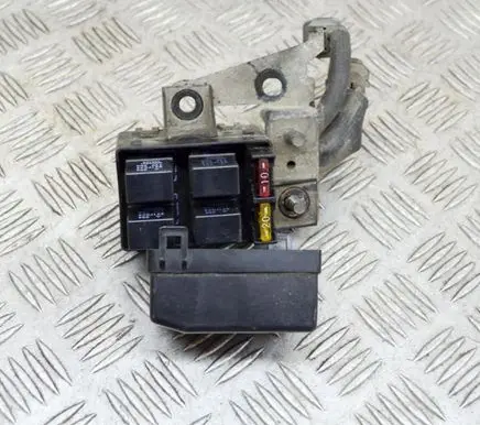 Dodge Stealth Fuse box set 521F024