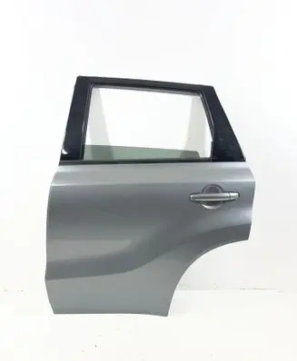 Suzuki Vitara (LY) Rear door 