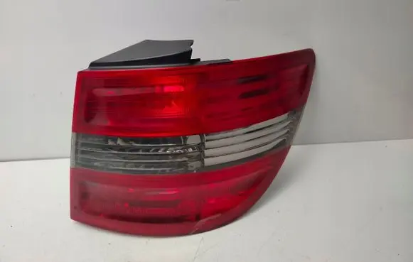 Mercedes-Benz B W245 Rear/tail lights A1698202664