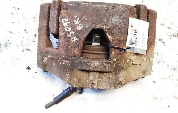 Volvo XC90 Front brake caliper 30657303