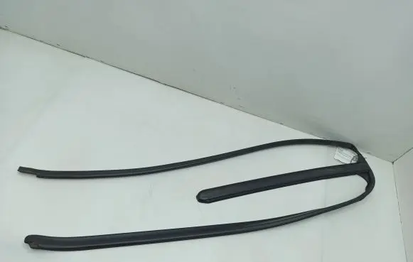 Mercedes-Benz Vito Viano W639 Front door rubber seal A63969701
