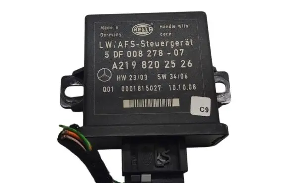 Mercedes-Benz R W251 Light module LCM A2198202526