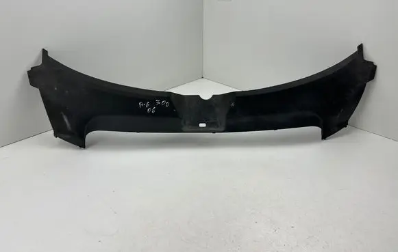 Audi A6 S6 C6 4F Radiator trim 4F0807081