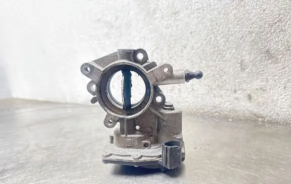 Opel Insignia A Throttle valve 50569200