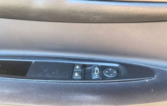 Citroen C4 I Front door window regulator with motor