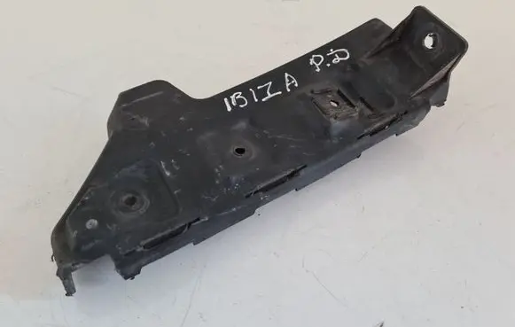 Seat Ibiza III (6L) Front bumper mounting bracket 6L0807184C