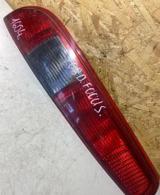 Ford Focus Rear/tail lights 4M5113405F