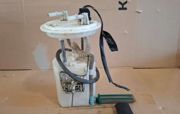 Hyundai i30 In-tank fuel pump 311101H800