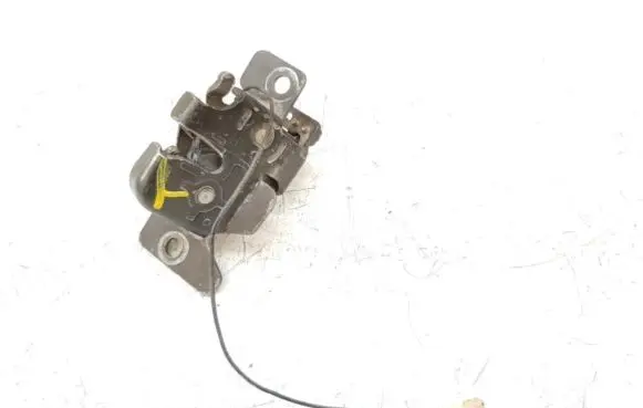 Mazda 626 Tailgate/trunk/boot lock/catch/latch
