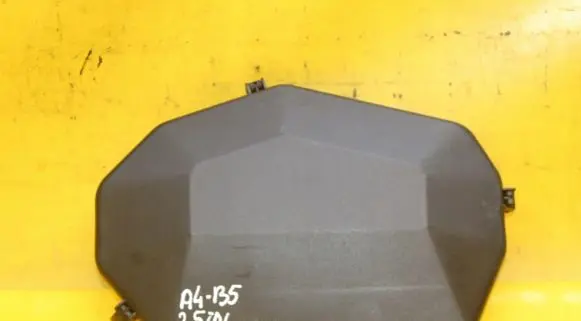 Audi A4 S4 B5 8D Timing belt guard (cover) 078109123Q