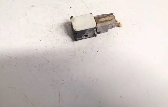 Hyundai Santa Fe Airbag deployment crash/impact sensor 959202b000 95920-2b000