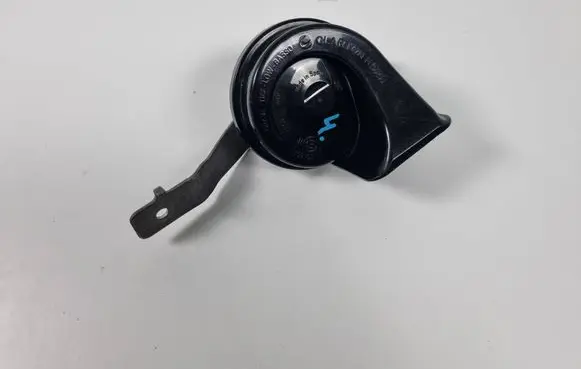 Mercedes-Benz E AMG W213 Horn signal A2135424300