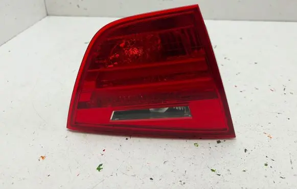 BMW 3 E90 E91 Tailgate rear/tail lights RI0021820103